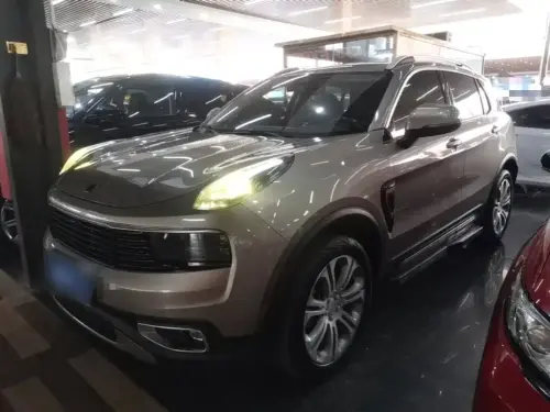 Lynk & Co 01, 2020