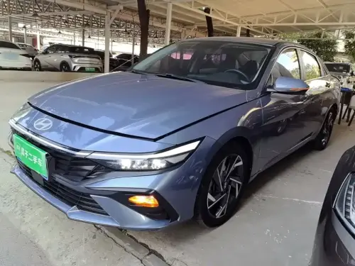 Hyundai Elantra, 2024