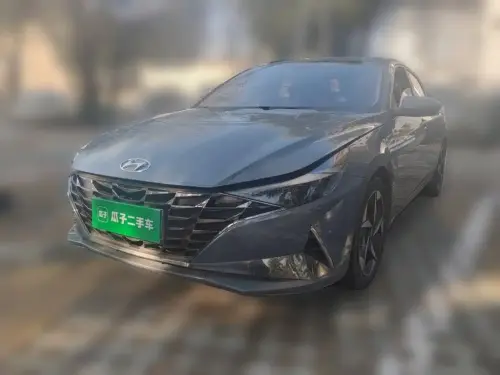 Hyundai Elantra, 2022