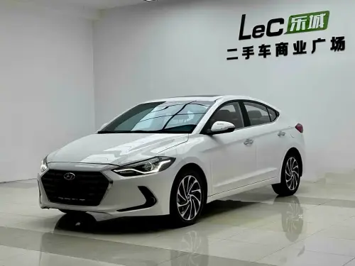 Hyundai Elantra, 2019
