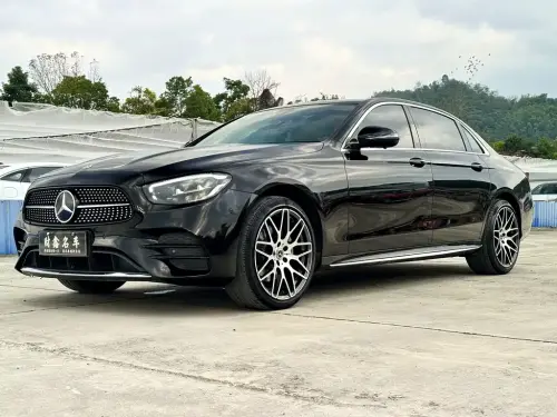 Mercedes-Benz E-Class, 2022