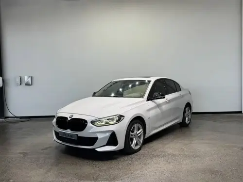 BMW 1-Series, 2021