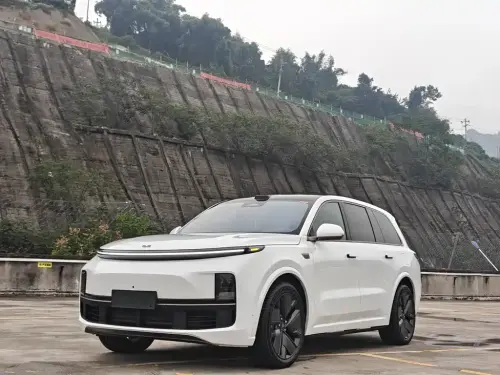 Li Auto L9, 2025