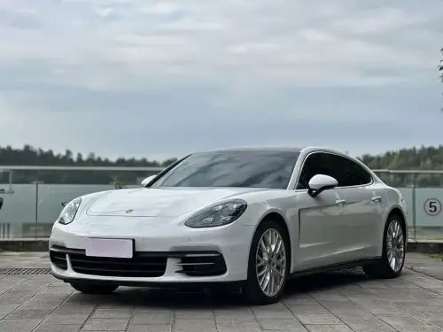 Porsche Panamera, 2021