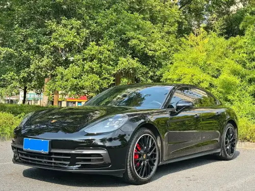 Porsche Panamera, 2020