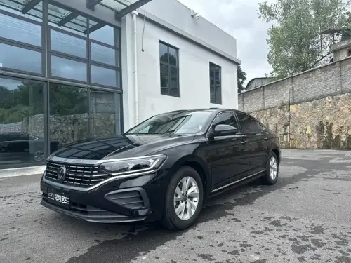 Volkswagen Passat, 2025