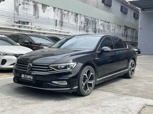 Volkswagen Magotan, 2023