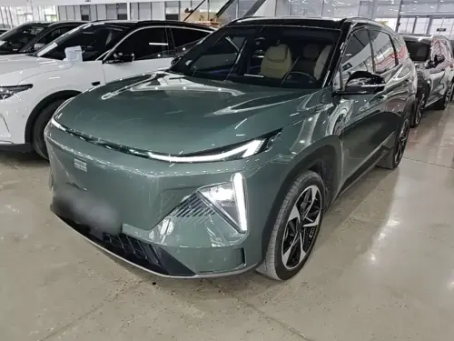 Geely L7, 2025