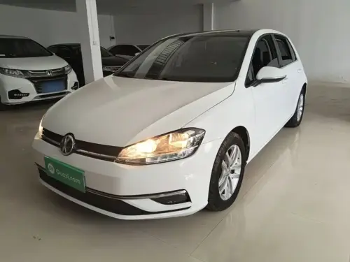 Volkswagen Golf, 2020