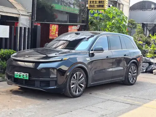 Li Auto L8, 2025