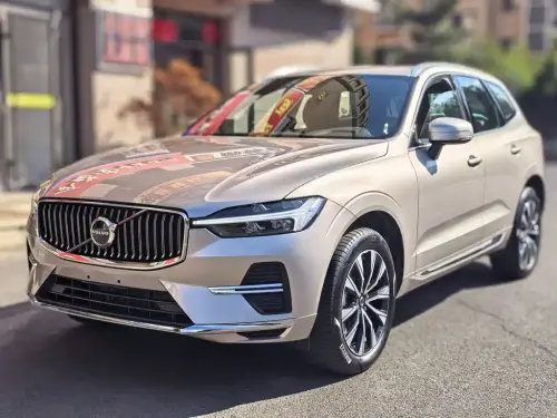 Volvo XC60, 2025