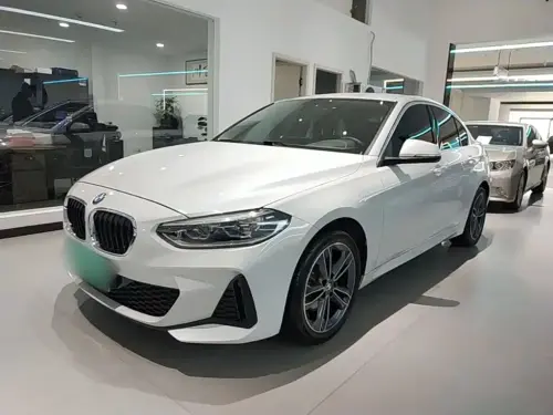 BMW 1-Series, 2022