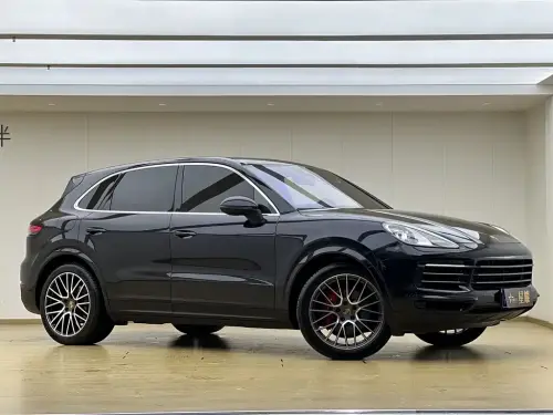 Porsche Cayenne, 2022