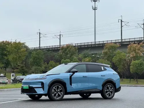 Lynk & Co 08, 2025
