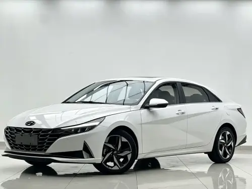 Hyundai Elantra, 2023