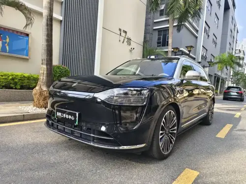 AITO M9, 2025