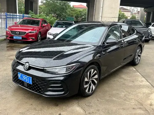 Volkswagen Passat, 2025