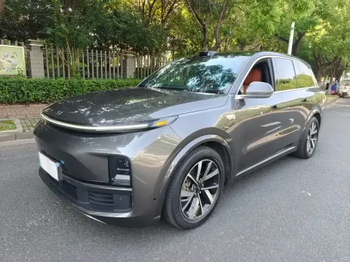 Li Auto L8, 2022