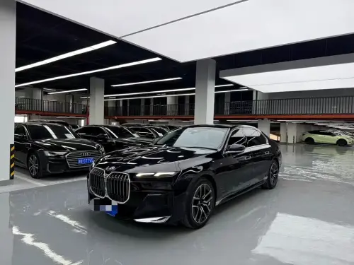 BMW 7-Series, 2023