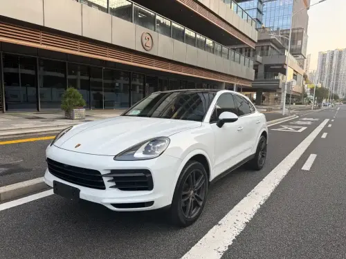 Porsche Cayenne, 2022