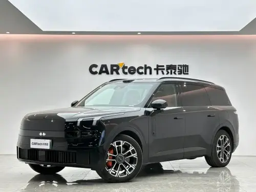 Lynk & Co 900, 2025