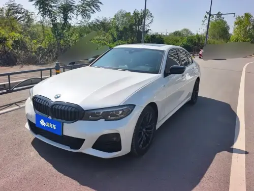 BMW 3-Series, 2022