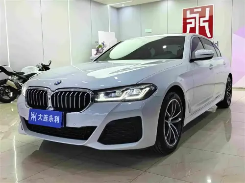 BMW 5-Series, 2022