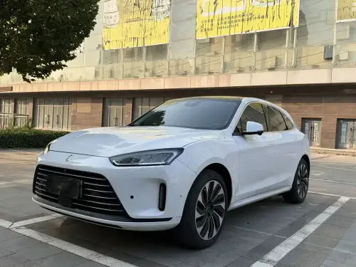 AITO M5, 2023