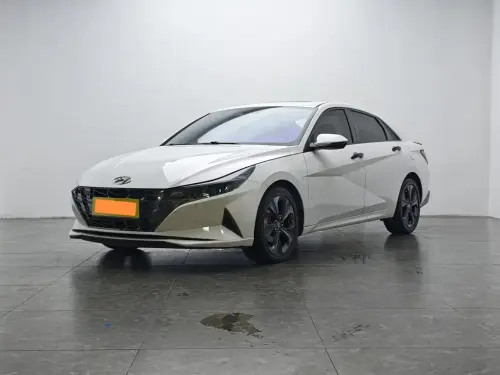 Hyundai Elantra, 2021