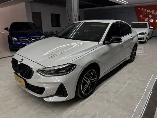 BMW 1-Series, 2022