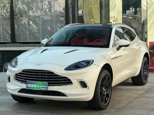 Aston Martin DBX, 2021
