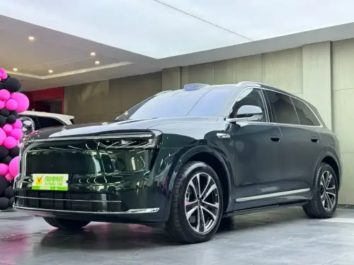 AITO M7, 2025