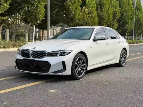 BMW 3-Series, 2025