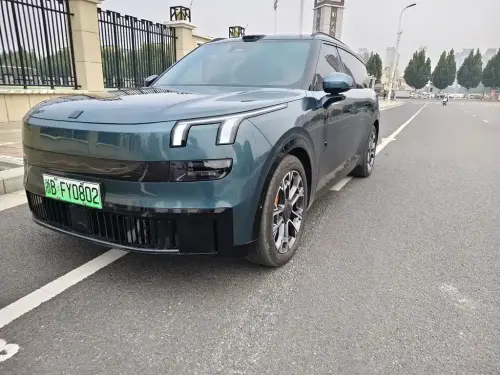 Lynk & Co 900, 2025