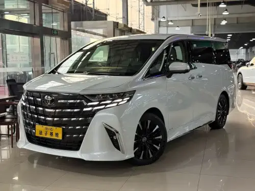 Toyota Alphard, 2024