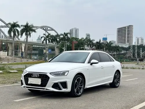Audi A4, 2023