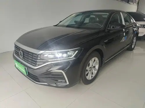 Volkswagen Passat, 2025