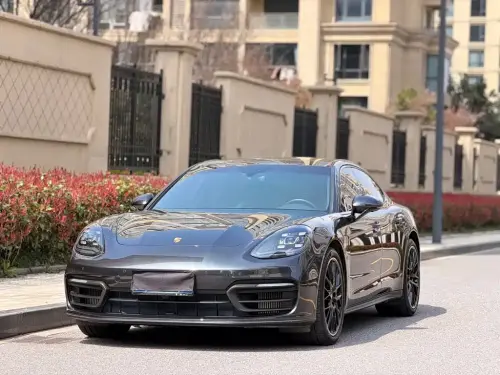 Porsche Panamera, 2022