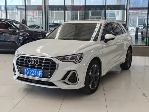 Audi Q3, 2022