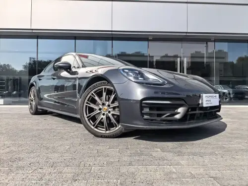 Porsche Panamera, 2023