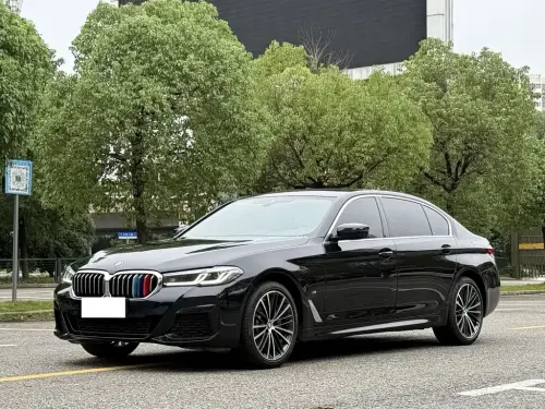 BMW 5-Series, 2022