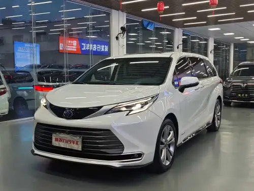 Toyota Sienna, 2023