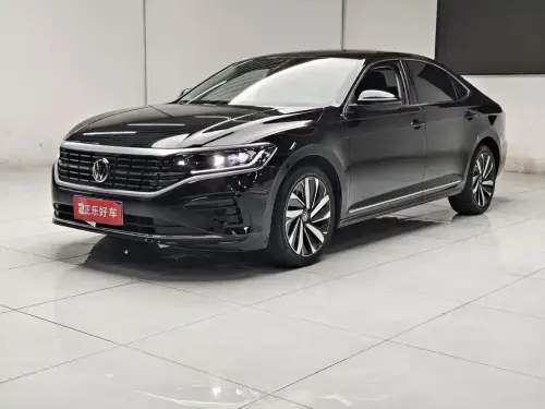 Volkswagen Passat, 2023