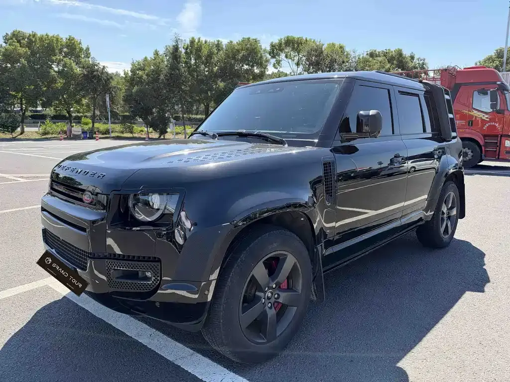 Land Rover Defender, 2024