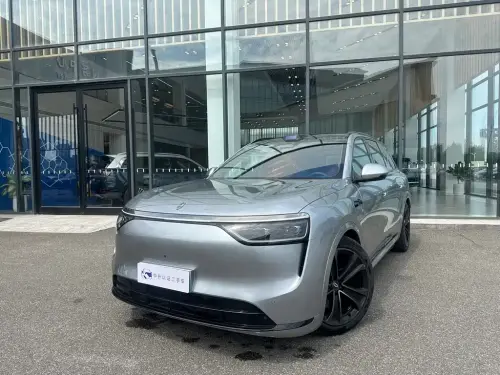AITO M8, 2025