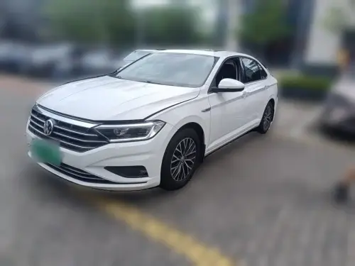 Volkswagen Sagitar, 2020