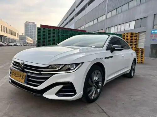 Volkswagen CC, 2025