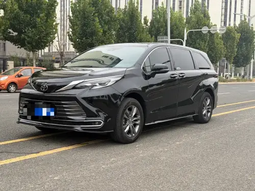 Toyota Sienna, 2026