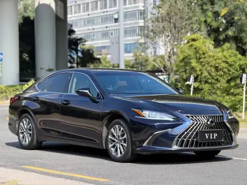 Lexus ES, 2023