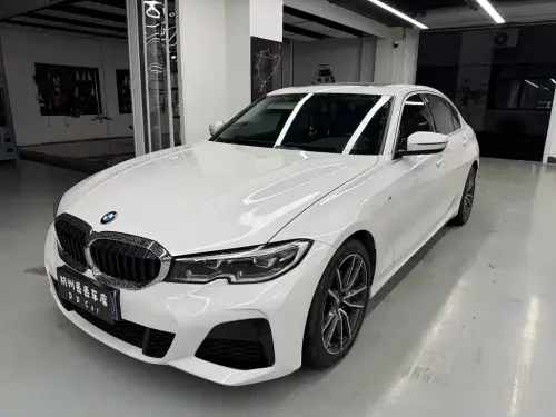 BMW 3-Series, 2020